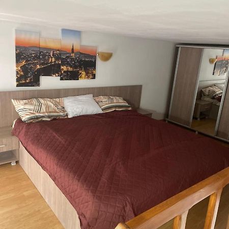Relax Apartment Brasov Bagian luar foto