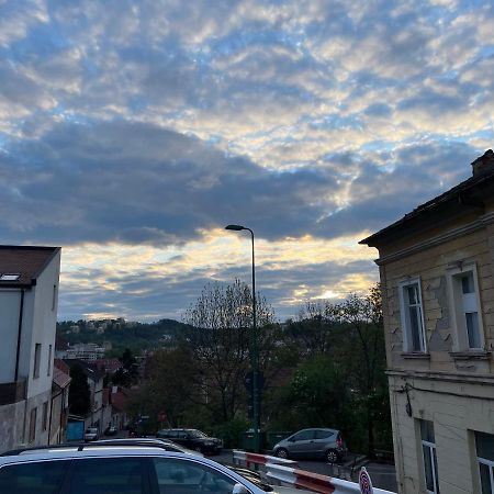 Relax Apartment Brasov Bagian luar foto